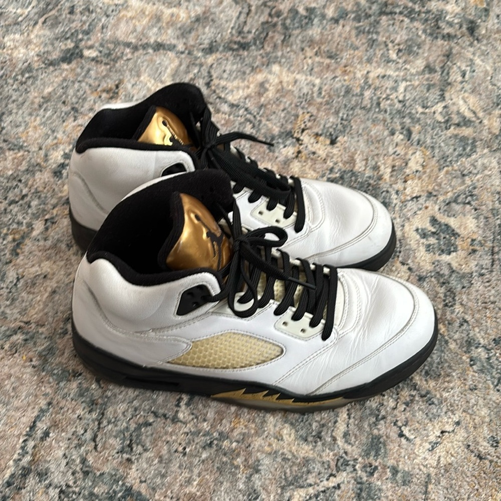 Air Jordan 5 Retro Olympic - Gold and Black - Size 9.5